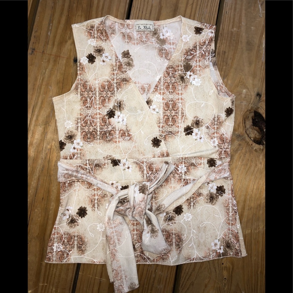 La Khaki Dressy Top SZ S 🌺